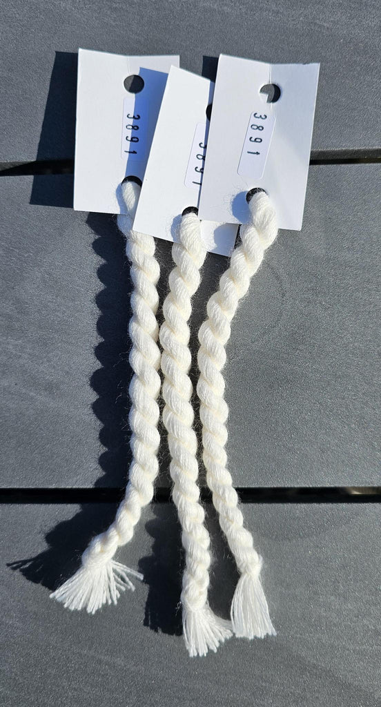 3891 Pure White