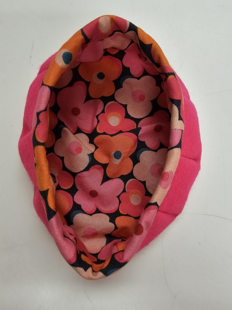 Ort Catcher hot pink with pink flowers