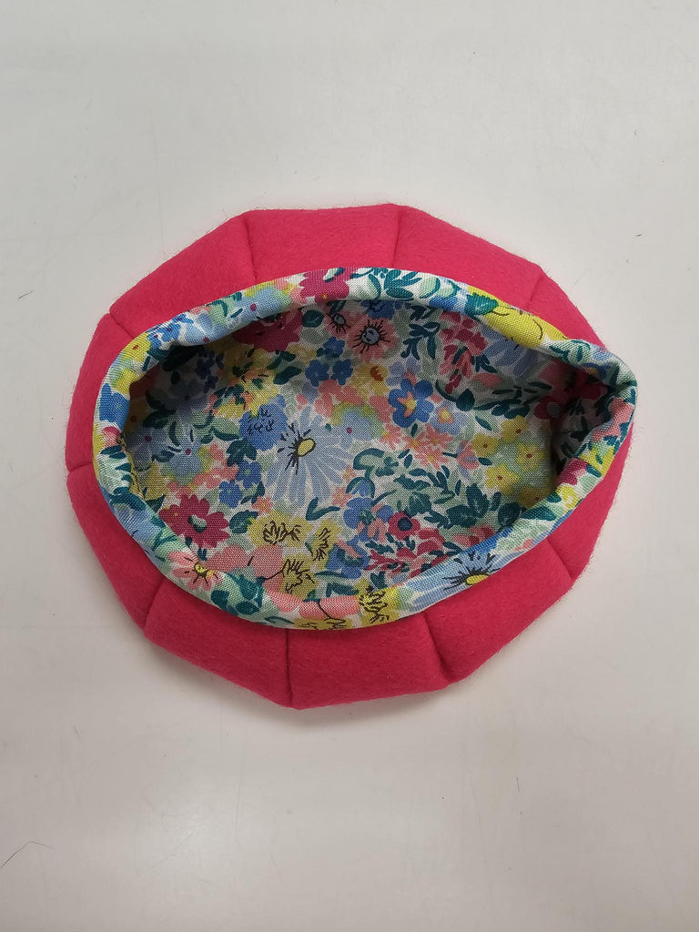 Ort Catcher hot pink with blue flowers