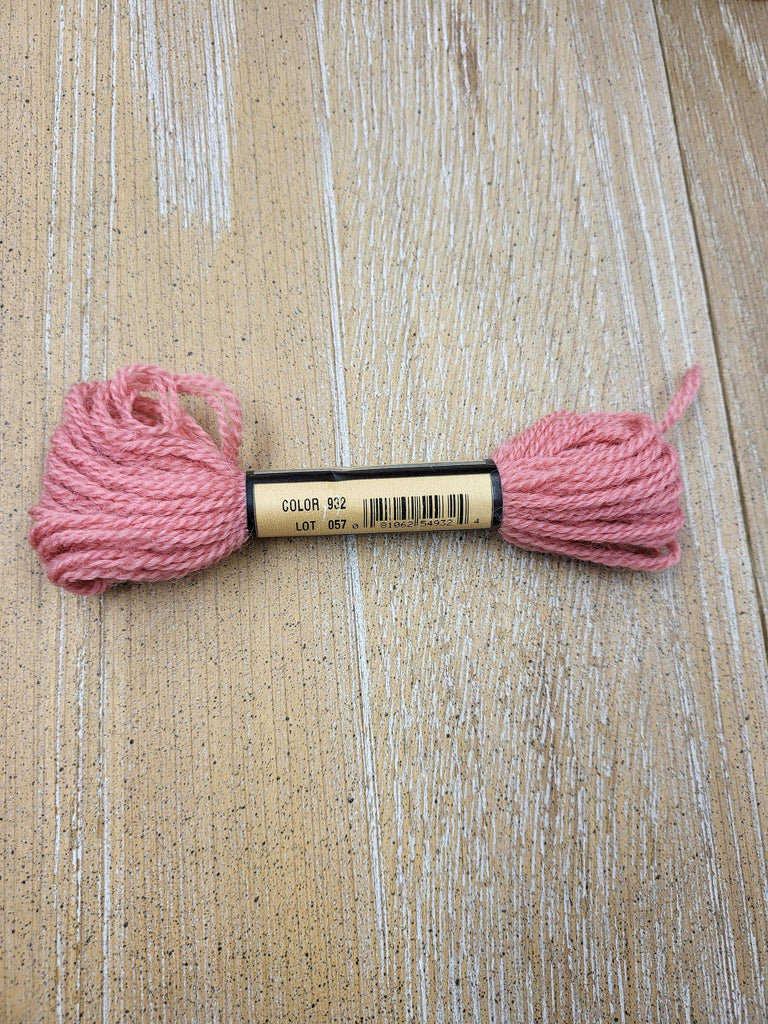 Paternayan wool 932 dark peony pink